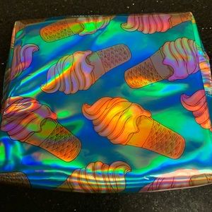 Waterproof Ice Cream🍦Print Cosmetic Bag With 3 Washable Makeup Remover Cloths